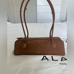Brand new Alaia Le Teckel Medium Bag in Nubuck